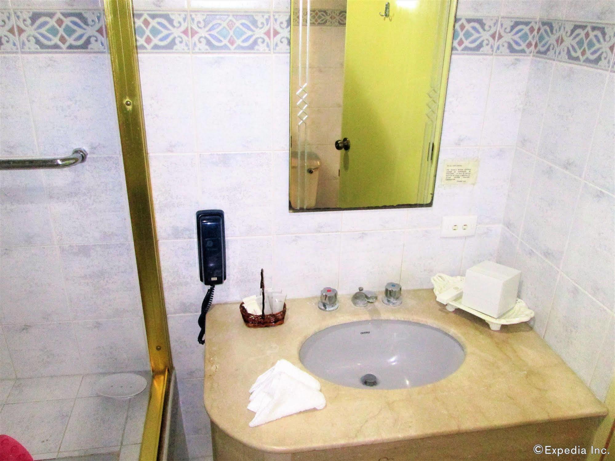 Maxandrea Hotel Cagayán de Oro Exterior foto